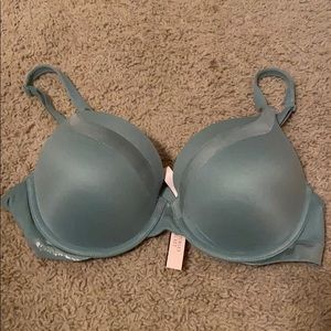 NWT Victoria’s Secret Bra